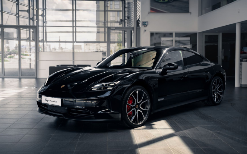 Do Porsche Vehicles Require Specialised Oils, Parts, or Diagnostic Tools?